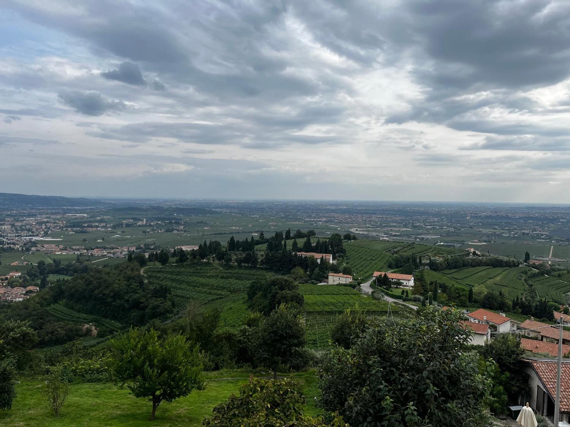 Casa Vacanze Conca D Oro Sant'Ambrogio di Valpolicella Luaran gambar